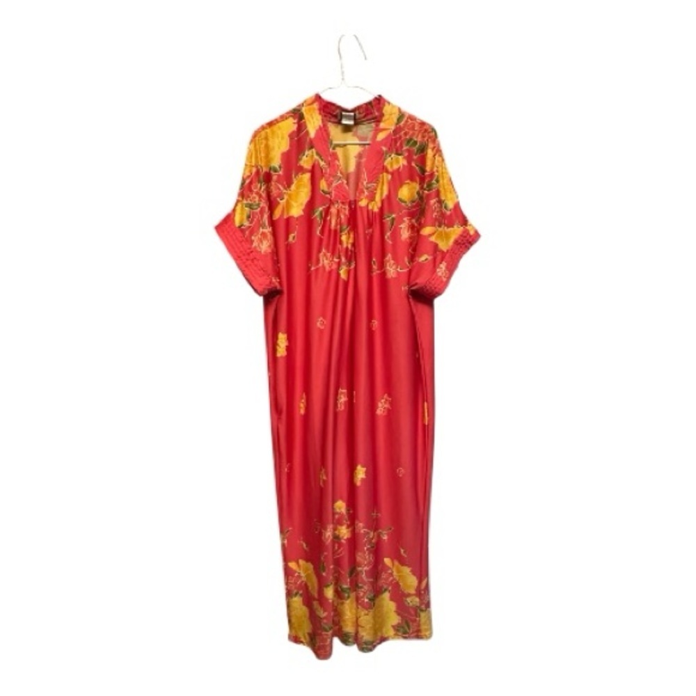 Vintage Y2K Era Metropolitan Red and Yellow Floral Robe Large